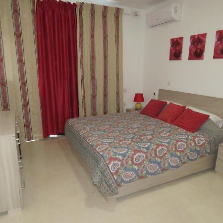 Aquamarine Sea Front Apartments - First Floor Marsaskala Eksteriør billede