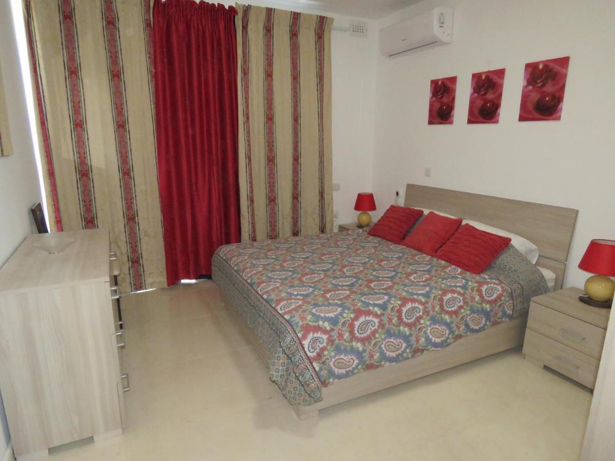 Aquamarine Sea Front Apartments - First Floor Marsaskala Eksteriør billede